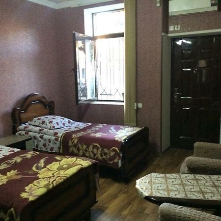 Temuriroom Pʼotʼi Exterior foto